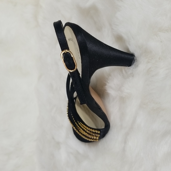 Chaussures Givenchy Paris Caged Silhouette Heels - Picture 4 of 16